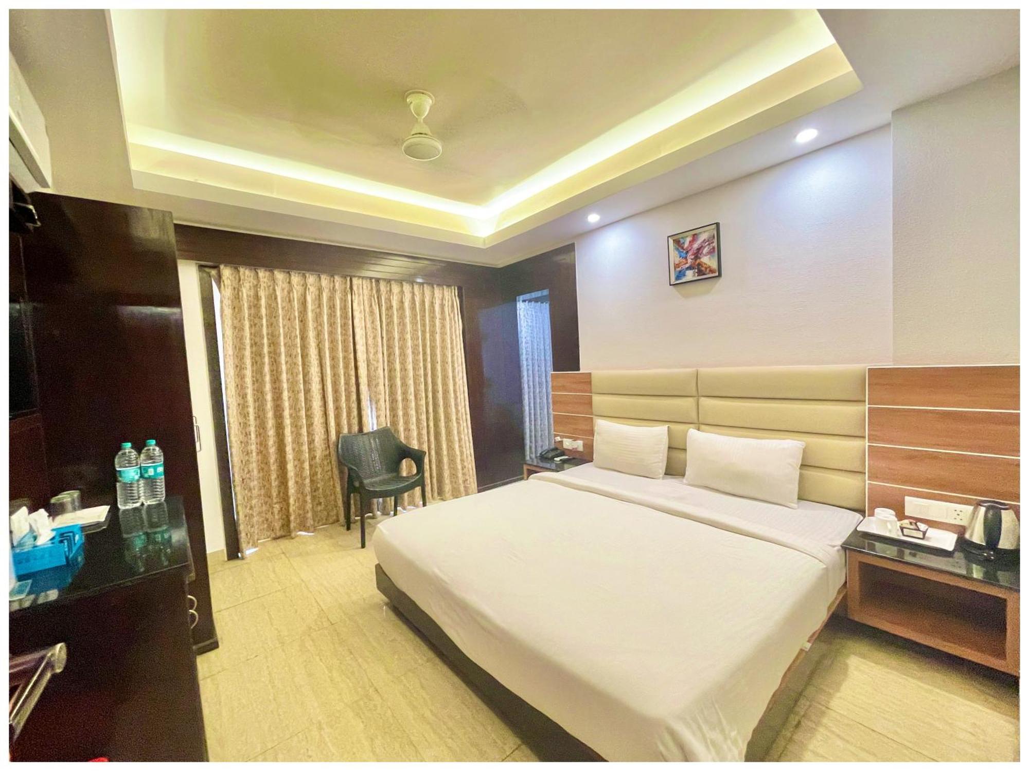 Beach Front Hotel G P R ! Puri, Swimming Pool And Fully Air Conditioned Rooms And Wifi & Restaurant And Parking,Upi And Card Payment Accepted, Best Hotel In 普里 外观 照片